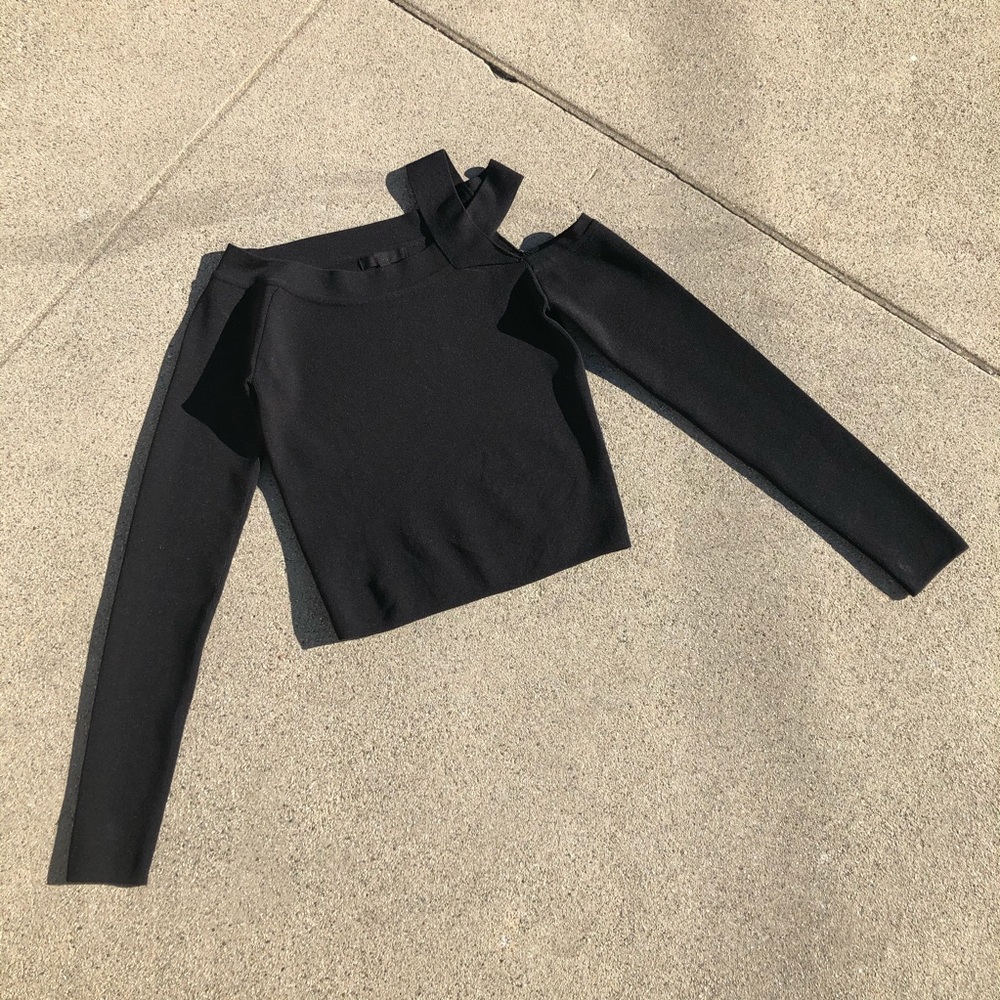 H:ours revolve black knit long sleeve top